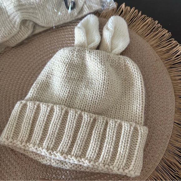 Toddler/baby set of 3 hats and scarf, beige neutral unisex colors warm cozy boho - Picture 5 of 7